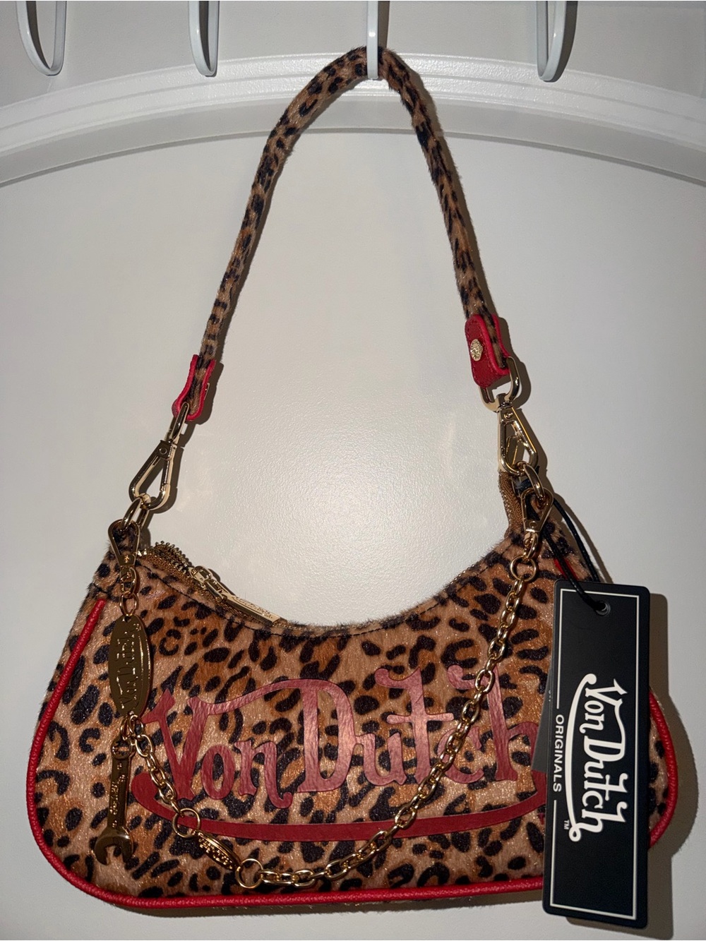 Von Dutch Leopard-Print Shoulder Bag with Red Trim and Gold Chain